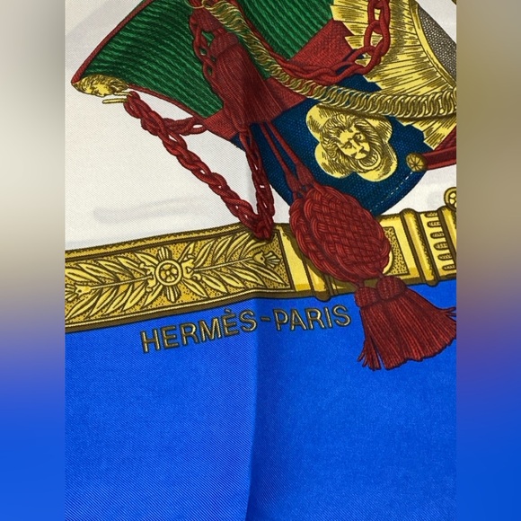 Hermes Vintage Scarf Carre 90”GRAND UNIFORME”by Joachim Metz - Picture 14 of 16